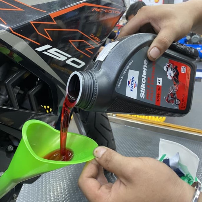 Dịch vụ thay nhớt